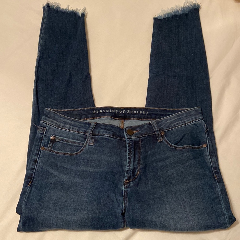 Articles of society size 29 jeans with distressed ankles